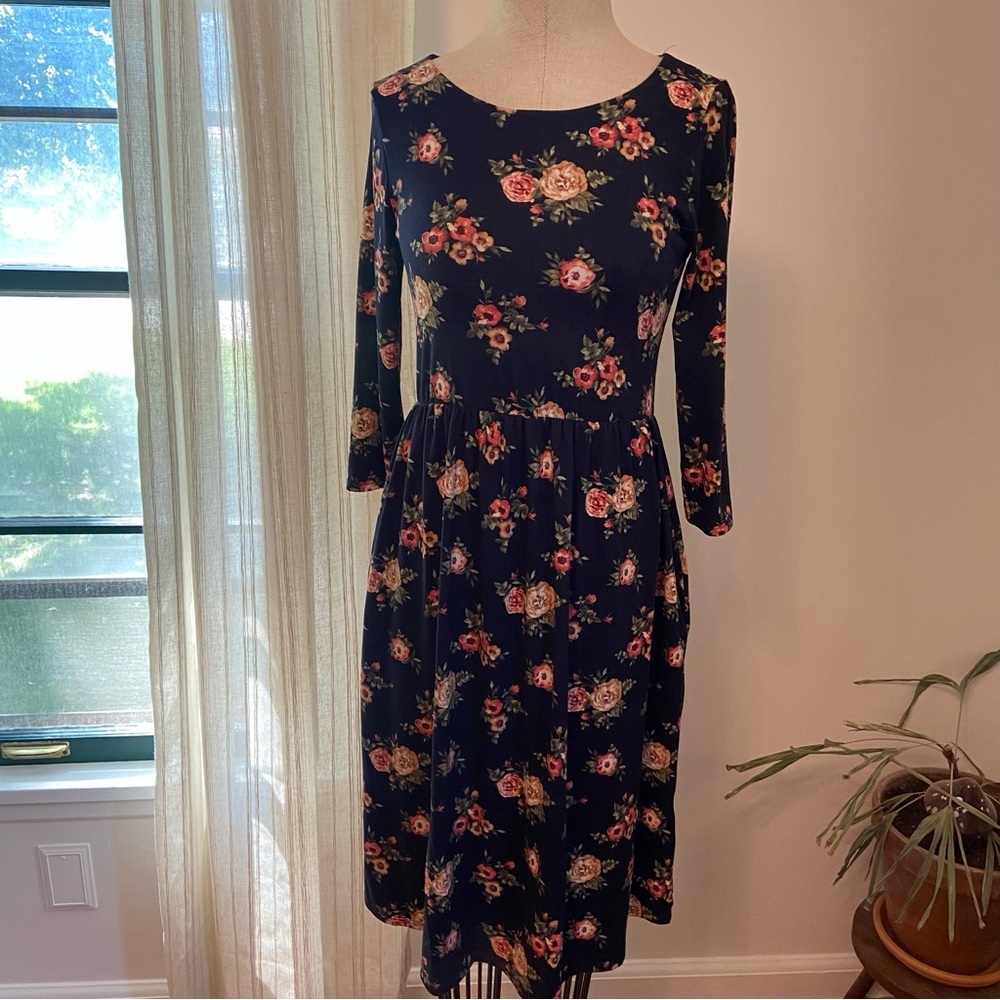 ORANGE CREEK | Tea Length Floral Navy 3/4 length sleeve Dress